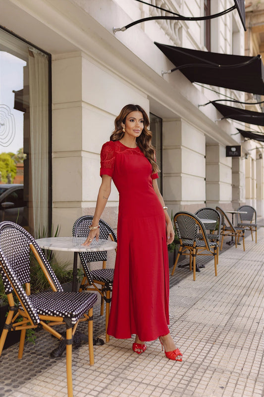 Vestido Longo com manga de renda vermelho