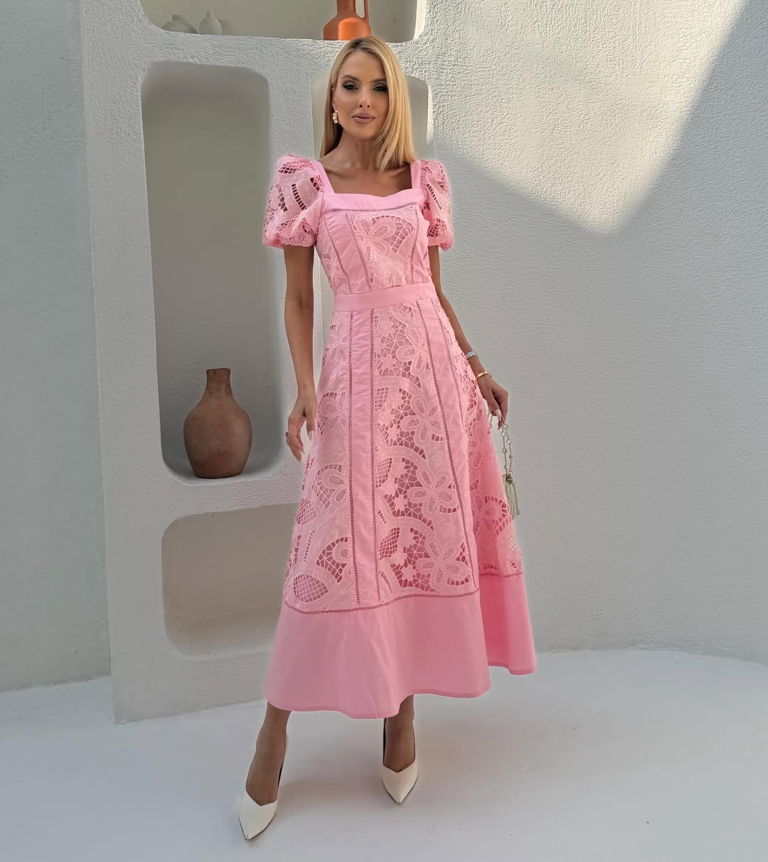 Vestido Midi em Lese Rosa