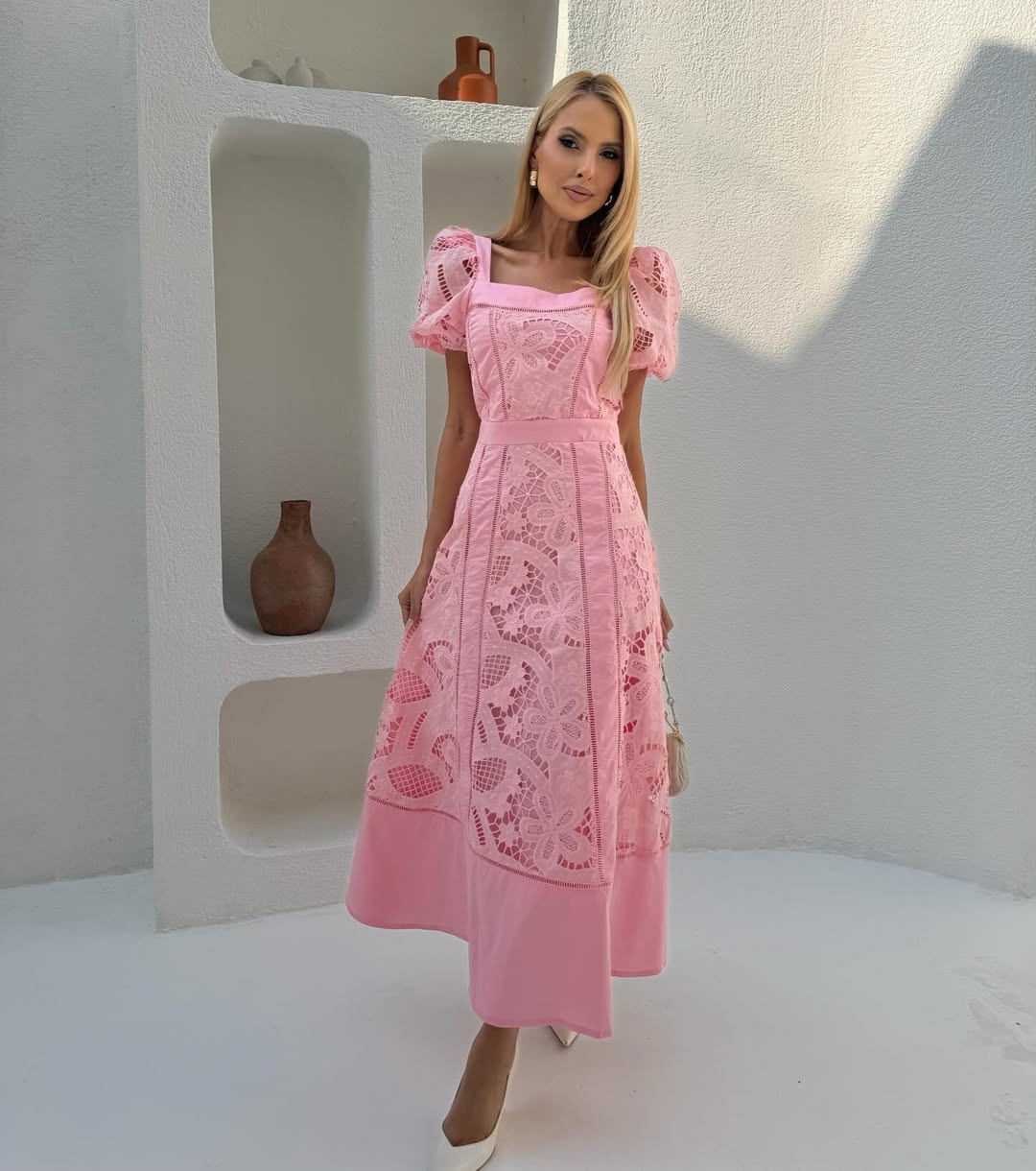 Vestido Midi em Lese Rosa