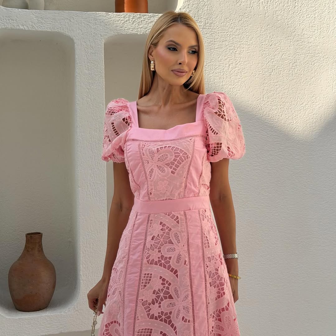 Vestido Midi em Lese Rosa