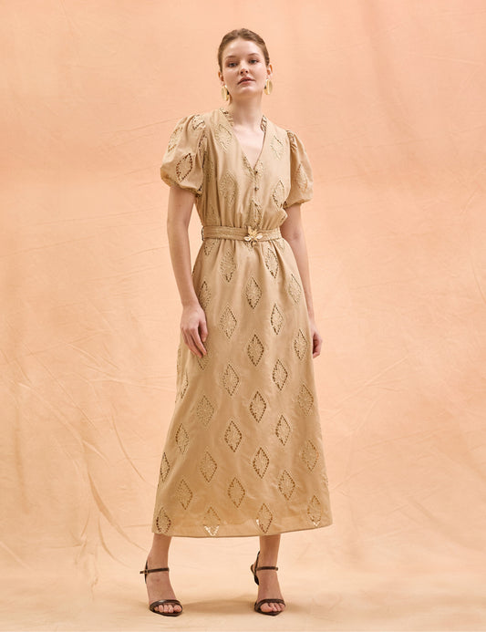 Vestido Bordado Diana Bege